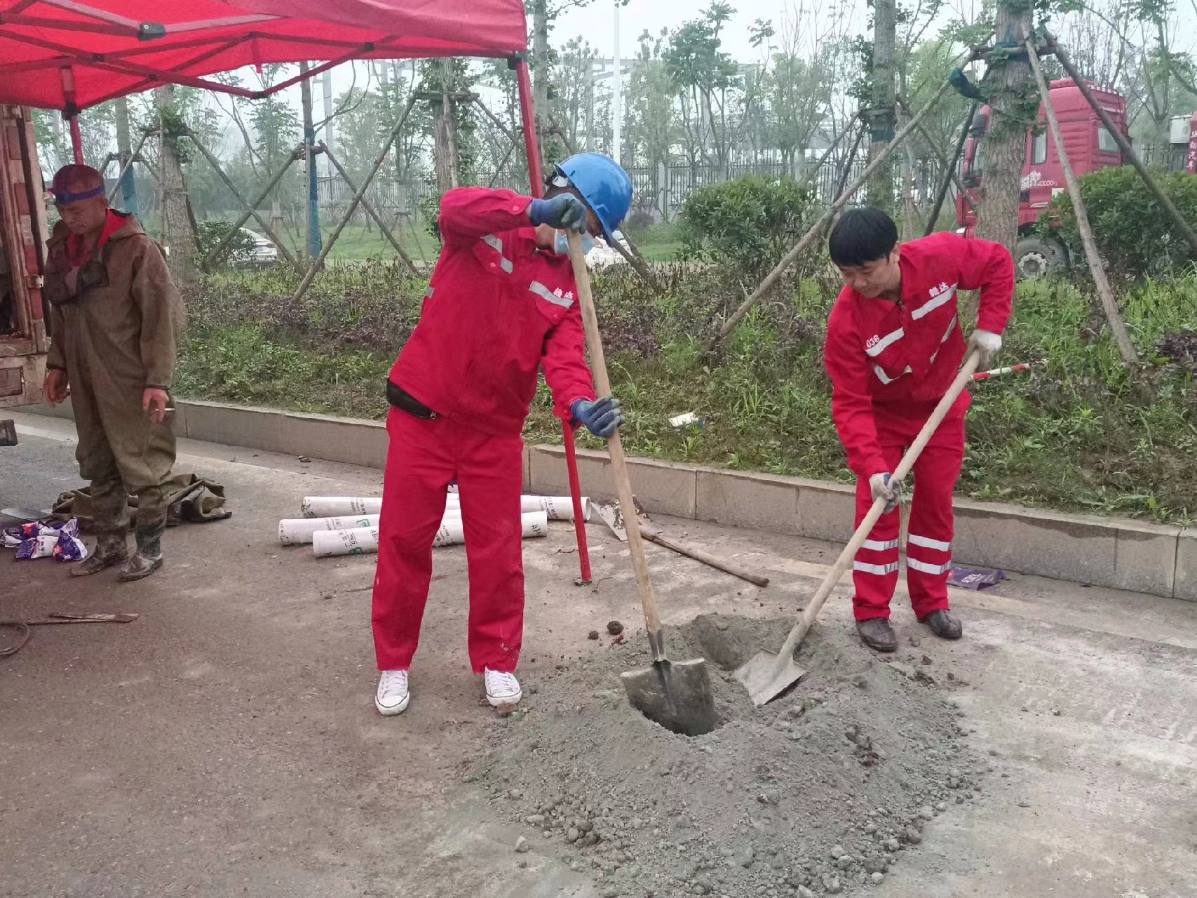 富顺管道疏通哪家好】及时进行市政管道清淤